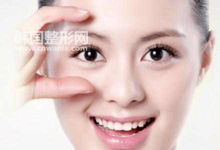 韓式<a href='/tag_maixian35.html'>埋線</a><a href='/tag_shuangyan108.html'>雙眼</a>皮失敗后什么癥狀？如何修復(fù)該注意些什么？