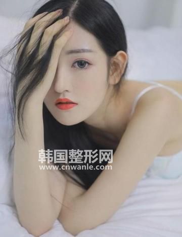 簡單概括<a href='/tag_maixian35.html'>埋線</a><a href='/tag_shuangyan108.html'>雙眼</a>皮優(yōu)缺點是什么？